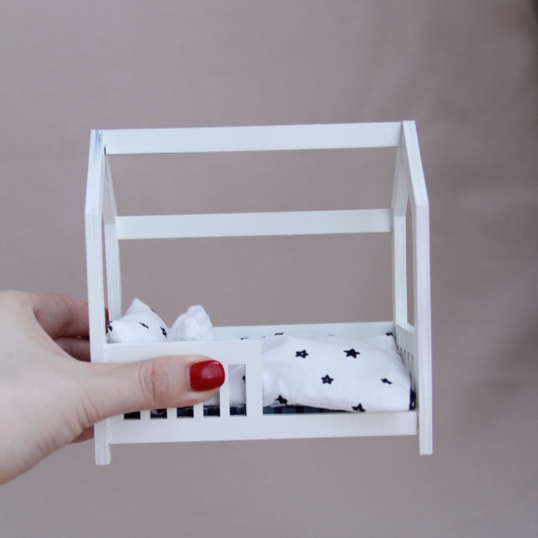 1:12 Miniature Wooden Baby Cri - Baby Nursery Age 评论和价格