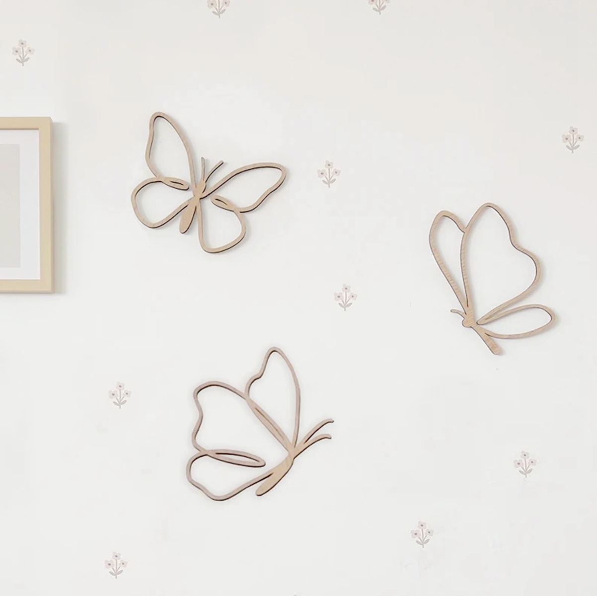 Wooden Butterflies Sign, Woode - Baby Nursery Artwork 评论和价格